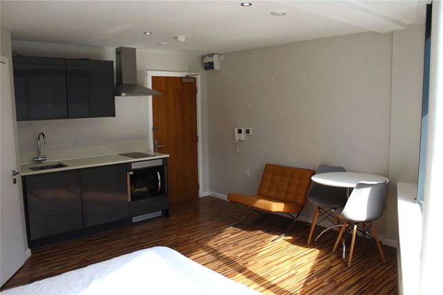 Flat 404, 90, Princess Street, Lancashire photo 5
