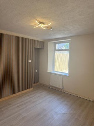 Newly Renovated Flat