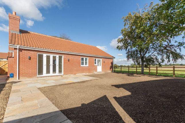 Walnut Close, Attleborough photo 4