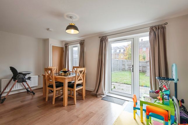 7, Grenfell Gardens, Royston photo 4