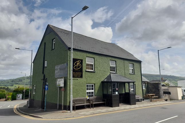 Thumbnail Pub/bar for sale in Main Road, Abergavenny