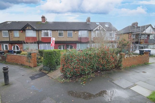 Terraced house for sale in Castle Road, Northolt