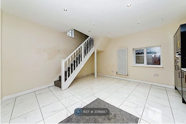 A Barrowby Road, Grantham photo 3