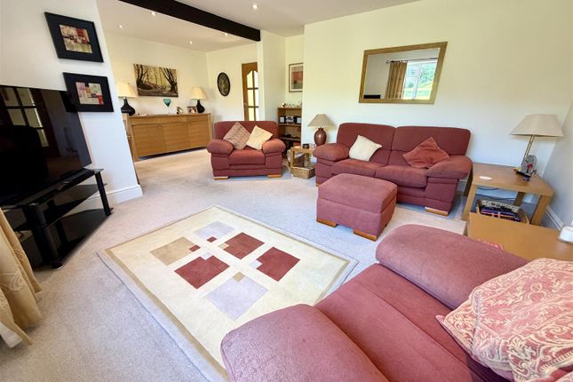 156, Sandgate Drive, Leeds photo 4