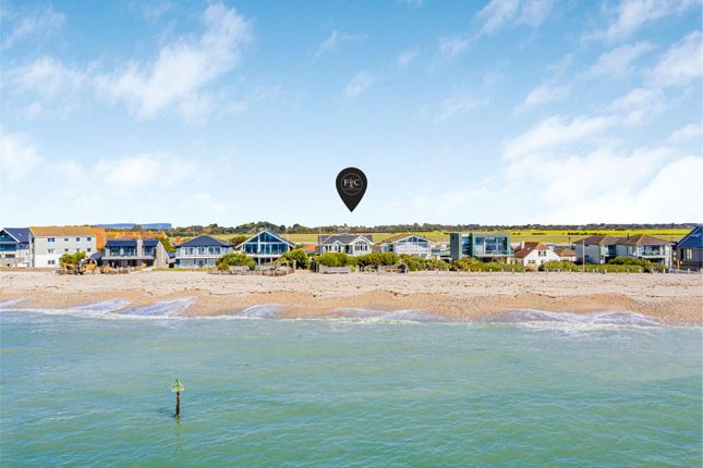 Beach Cottage,, East Bracklesham Drive, Chichester photo 4
