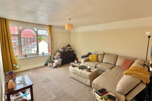 Flat G The Priory, 2, The Bayle, Kent photo 3