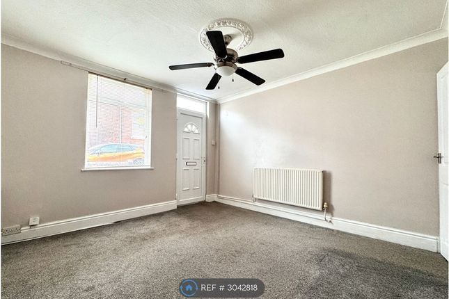 Burnell St, Brimington, Chesterfield photo 5
