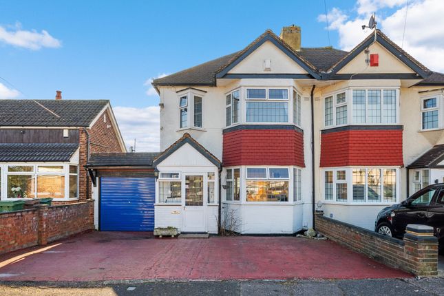 4-bed house on 16 Amesbury Close, Worcester Park, £585,000