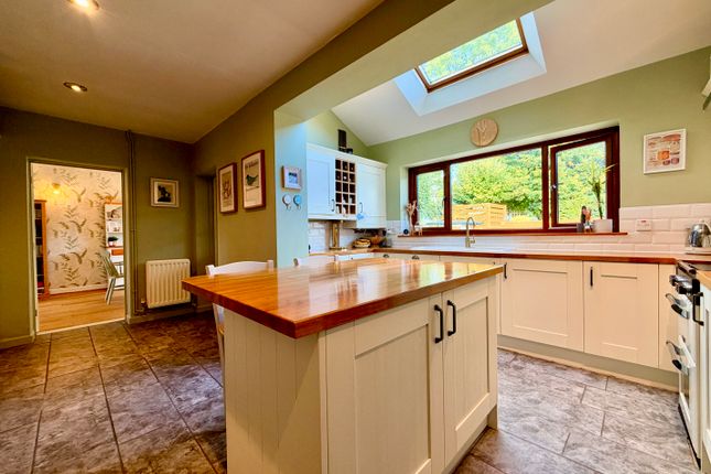 Parsonage Close, Winford photo 2