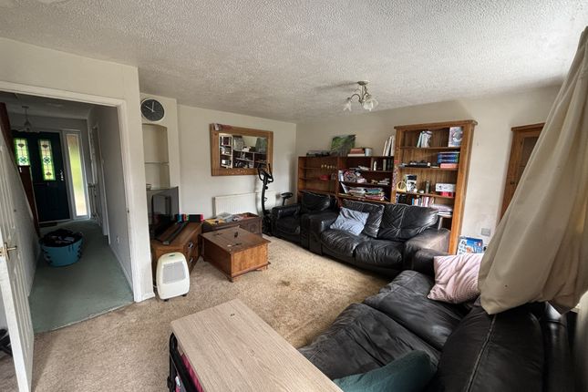 40, Wheatsheaf Road, Huntingdon photo 3