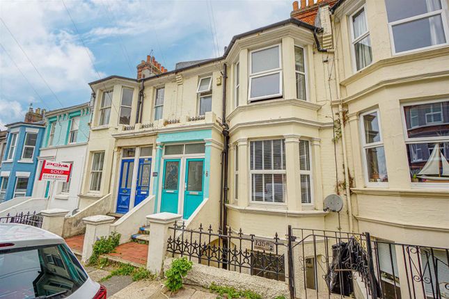 1-bed flat on 135b, Emmanuel Road, Hastings, £130,000