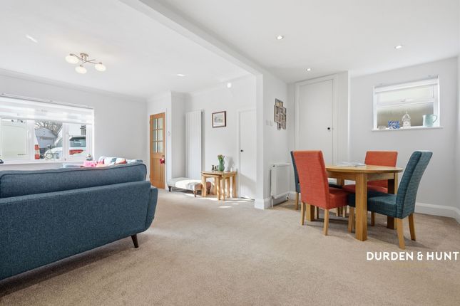 4 Fairfield Road, Ongar photo 4