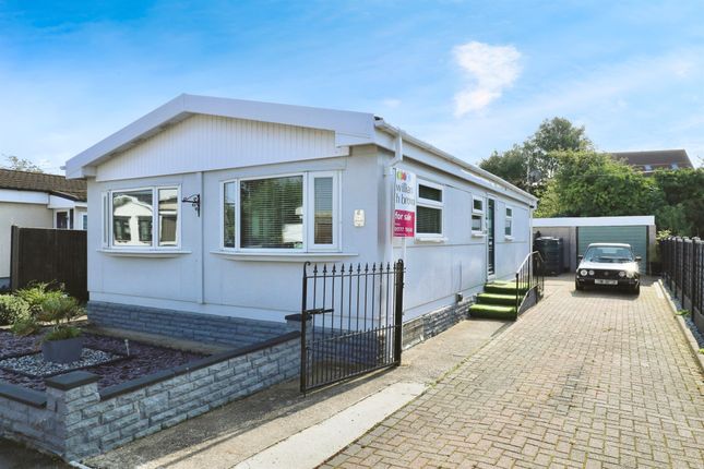 2-bed caravan on 6, St. Oswalds Park, Newark, £120,000