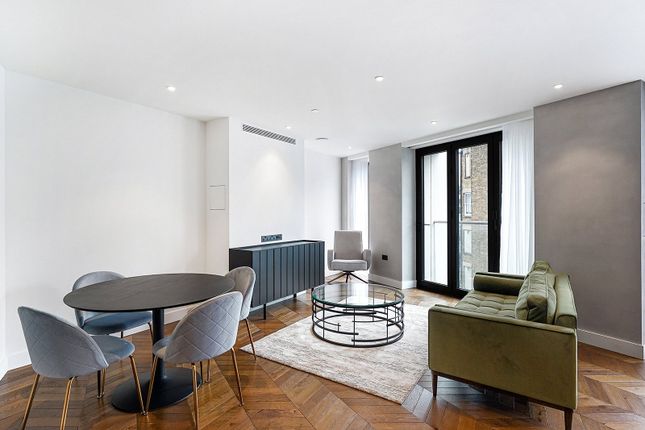 5.05 Hexagon Apartments, 33, Newton Street, London photo 3
