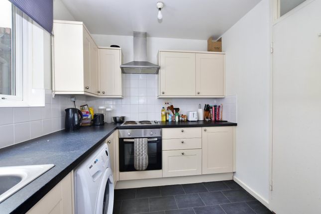 Flat for sale in Croft Close, Chipperfield, Kings Langley