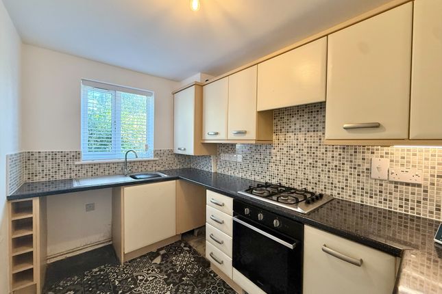 12, Aspen Road, Great Yarmouth photo 3