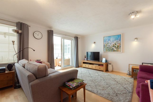 6, Osgood Avenue, Orpington photo 3