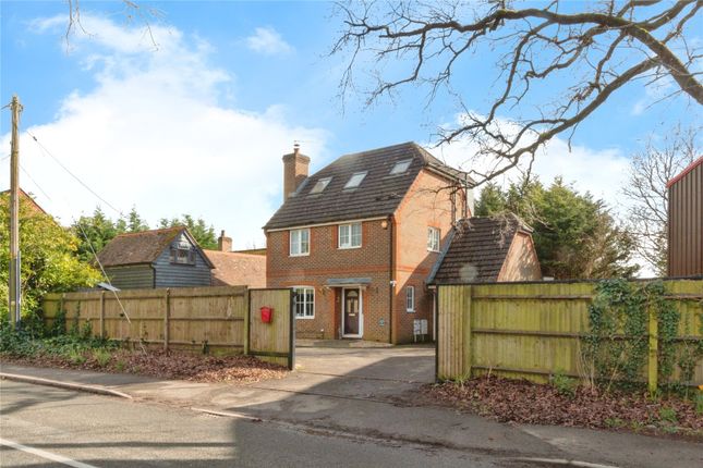 Thumbnail Detached house for sale in Silchester Road, Tadley, Hampshire