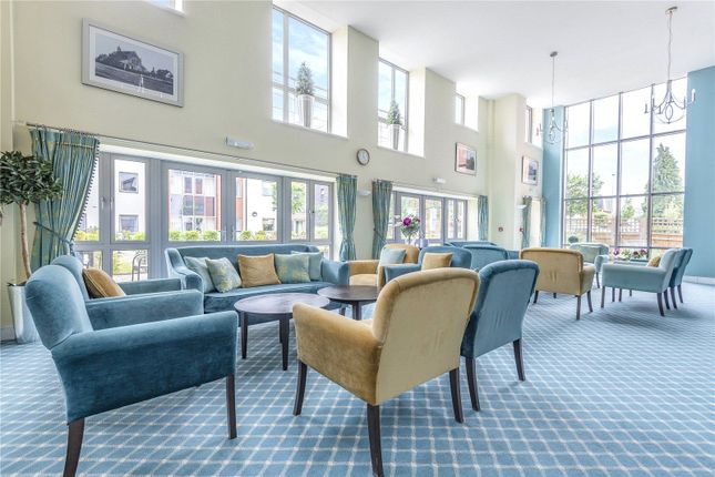 Flat for sale in Kings Place, Fleet, Hampshire
