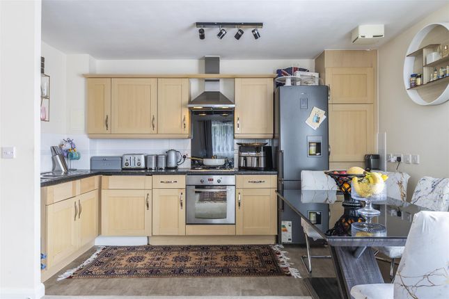 102, Edward Vinson Drive, Faversham photo 4