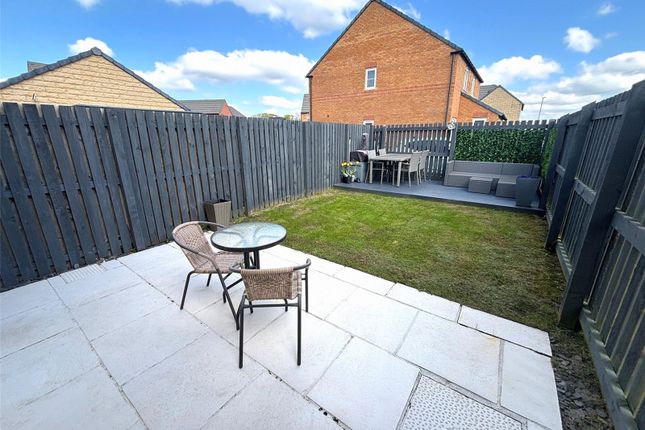 7, Navigation Drive, Burnley photo 4