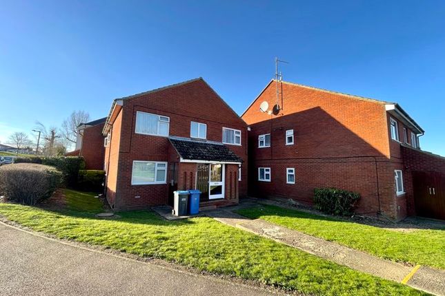Thumbnail Flat for sale in Maunds Farm, Commonside Road, Harlow