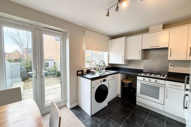 34, Greensforge Drive, Ingleby Barwick photo 3