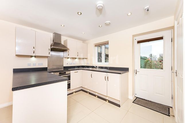 20, Brigade Grove, Colchester photo 2