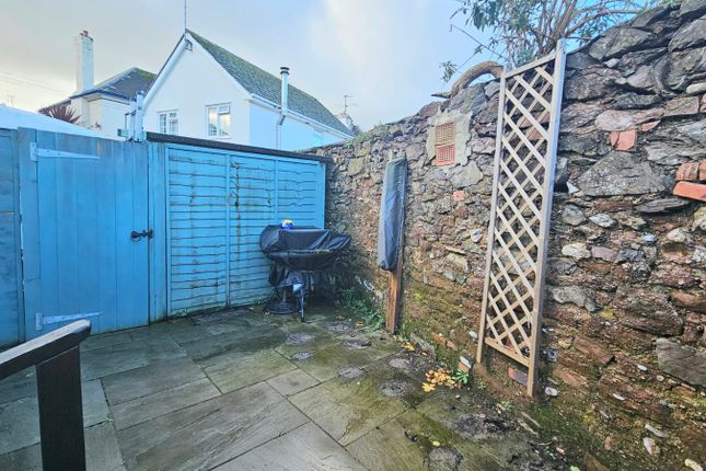 Cottage to rent in Eaton Place, Paignton