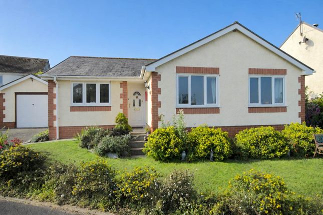 2-bed house on Clos Winifred, Borth, Ceredigion, £325,000