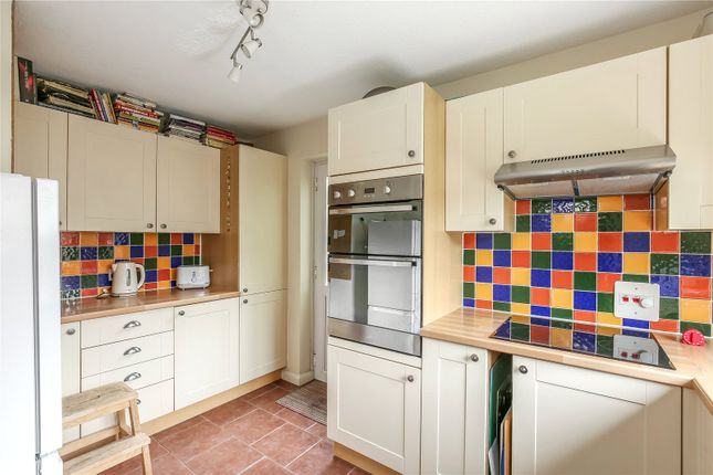 9, Elm Close, Salisbury photo 3