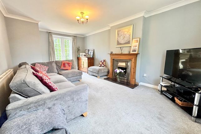 6, Highfield Estate, Wilmslow photo 3