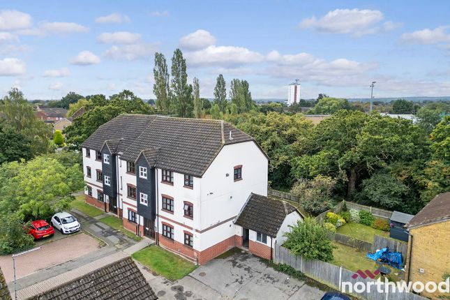 15, Bounderby Grove, Chelmsford photo 4