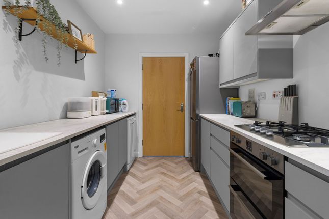 31 Mariners Wharf, Newhaven photo 4