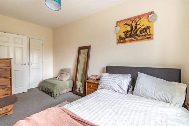 Flat for sale in Beeston Courts, Laindon