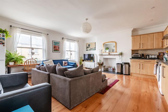 Flat to rent in Church Road, Hove
