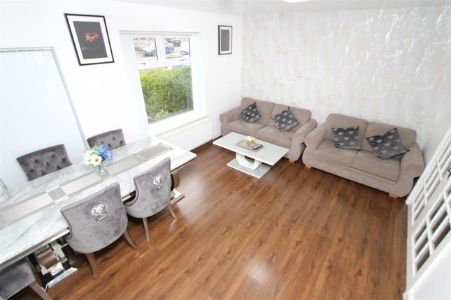 Tyersal Avenue, Bradford photo 4