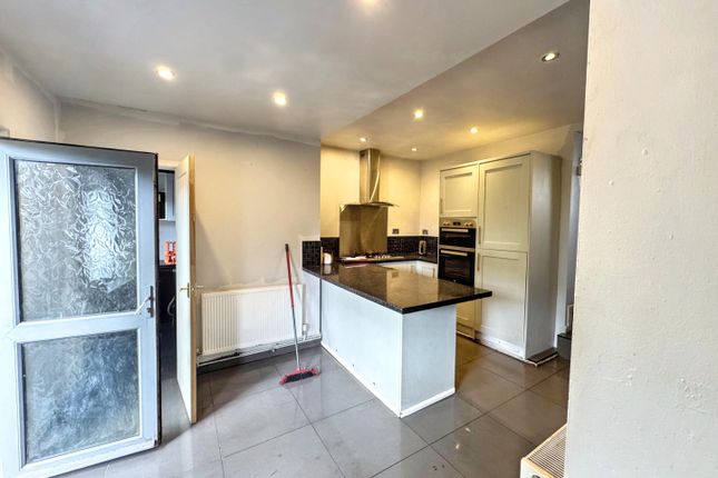 171, King Street, Ebbw Vale photo 4