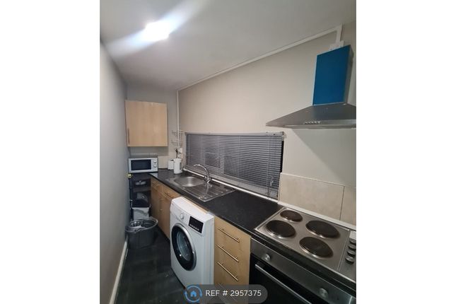 Flat, Weatherfield House Park Street, Farnworth, Bolton photo 4