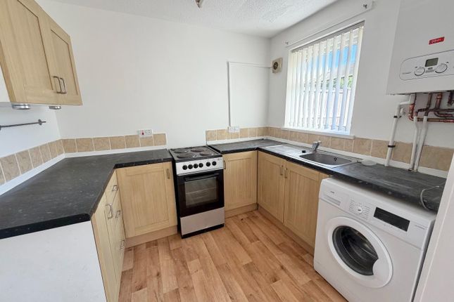 169, Stand Lane, Manchester photo 3