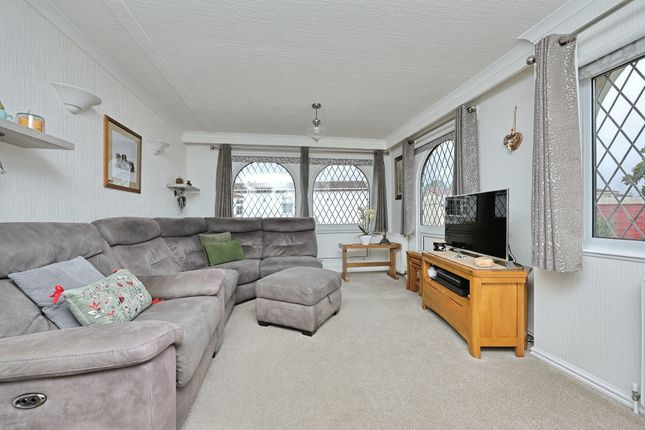 55, Redhill Lane, Thetford photo 4