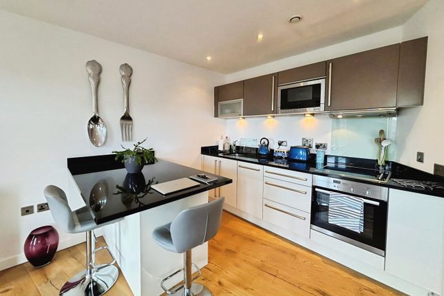 46, Candle House, Leeds photo 4