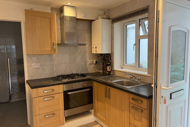 158C, St Albans Road, Watford photo 3