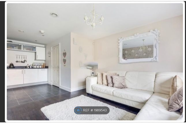 Thumbnail Flat to rent in Gabrielle House, Ilford