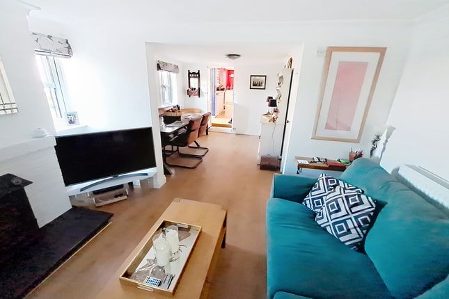 Walnut Cottage, Wisbech photo 4