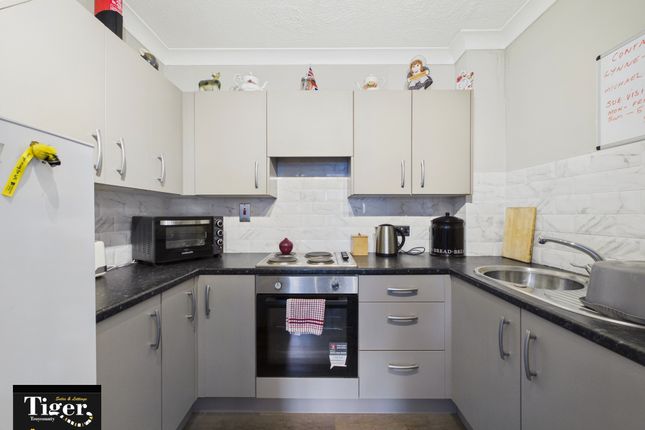 8, Grizedale Court, Blackpool photo 4
