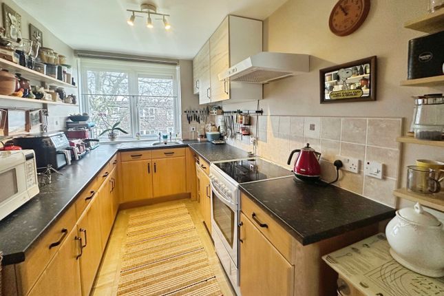 70, Limehurst Avenue, Finchfield photo 4