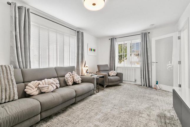 55 Rosemont Place, Glasgow photo 4