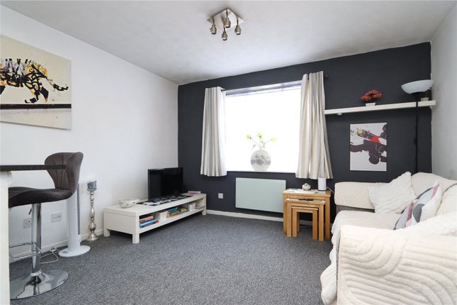 25, Tenterden Crescent, Kents Hill photo 2