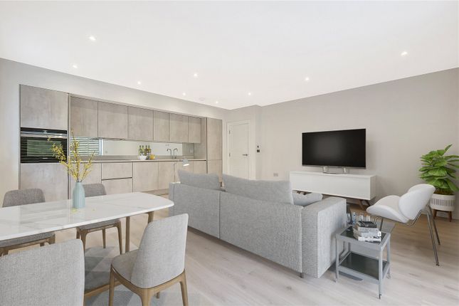 Flat for sale in Manor Road, Chigwell, Essex